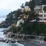Castello Canevaro فندق مبيت وإفطار زواليي
