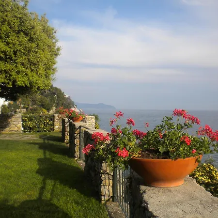 Castello Canevaro Bed & Breakfast