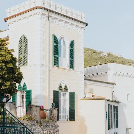 Castello Canevaro 3* Zoagli