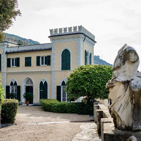 Alojamento de Acomodação e Pequeno-almoço Castello Canevaro