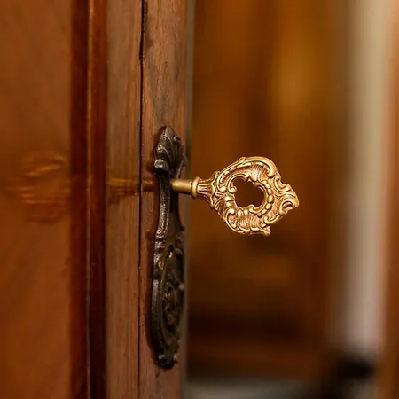 Alojamento de Acomodação e Pequeno-almoço Castello Canevaro