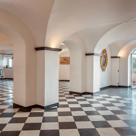 Castello Canevaro Aparthotel